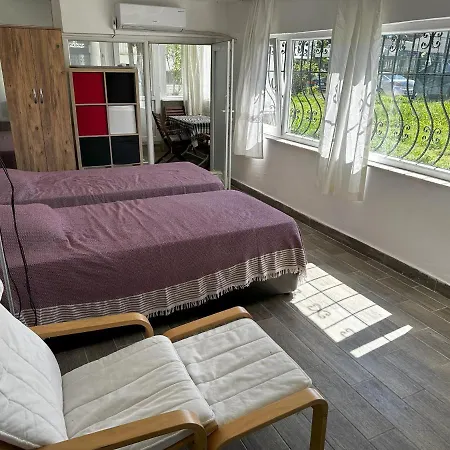 Cozy Beach Apartment